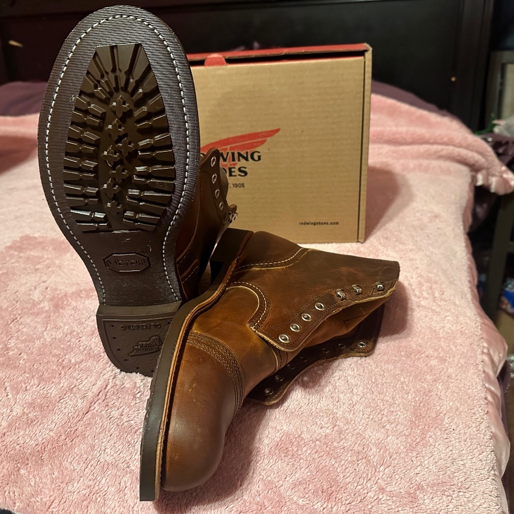 New in box red wing iron Rangers. 8085copper rough and tough